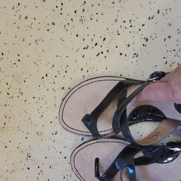 B.O.C black women's size 8 sandals great condition - Picture 5 of 5